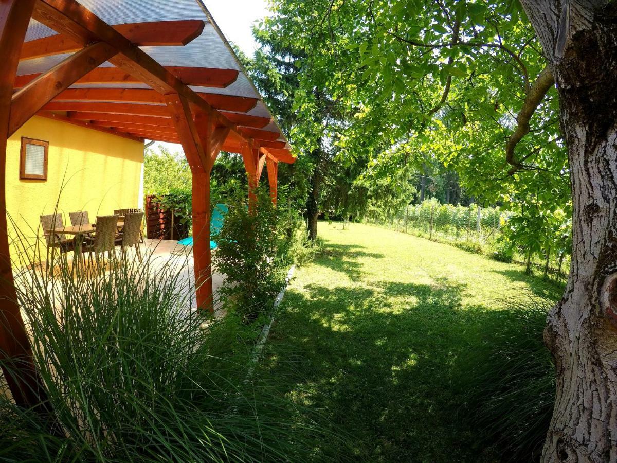 Menta Holiday Home Badacsonytomaj Exterior photo
